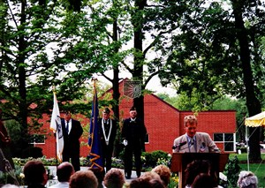 Image description is not available for 2000.048